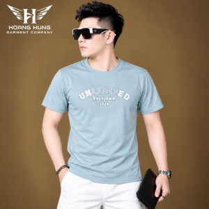 Áo thun nam cổ tròn QC – in chữ vòng cung ngực (Xanh ngọc) - xưởng sỉ Hoàng Hưng
