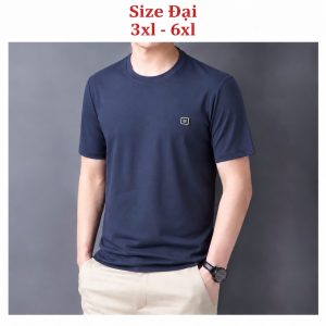 Áo thun nam cổ tròn QC – size đại gắn tem logo vuông ngực trái (Xanh than) - xưởng sỉ Hoàng Hưng